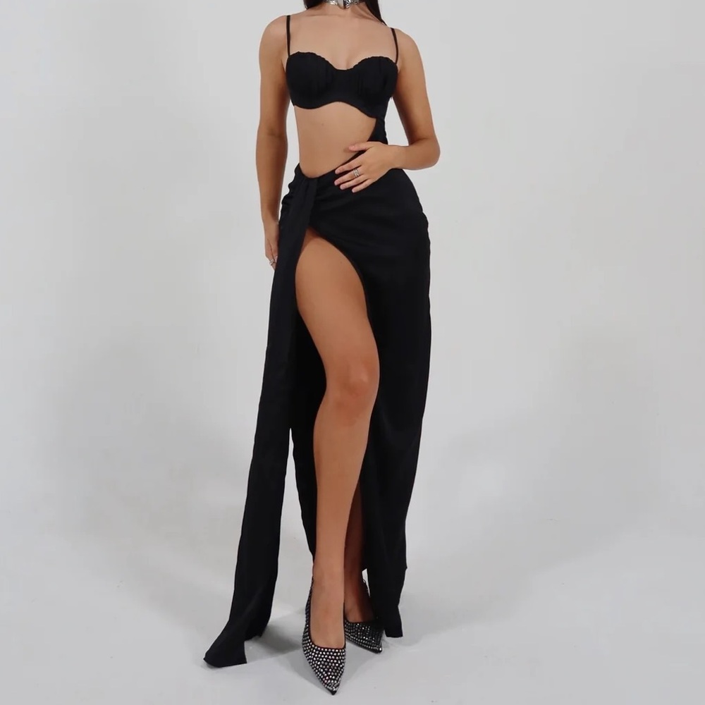BLACK DRESS👗 - Picture 2 of 3
